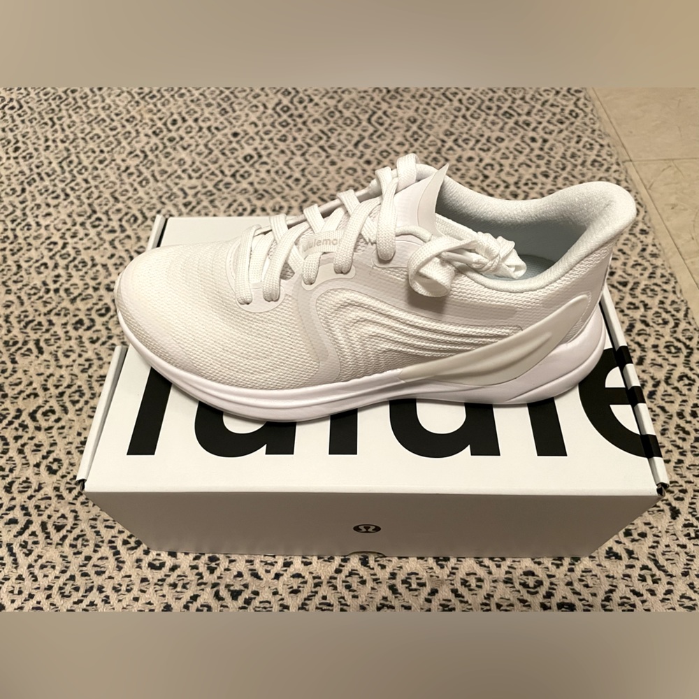 Lululemon Blissfeel 2 running shoe sneaker - BRAND NEW 🆕 NWOT never worn before